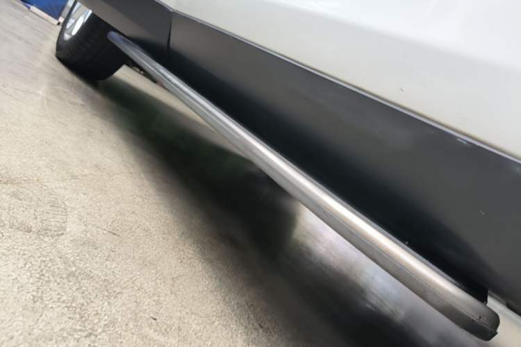 Used Land Rover Discovery Sport 2016 2.0T HSE Right Side Sill