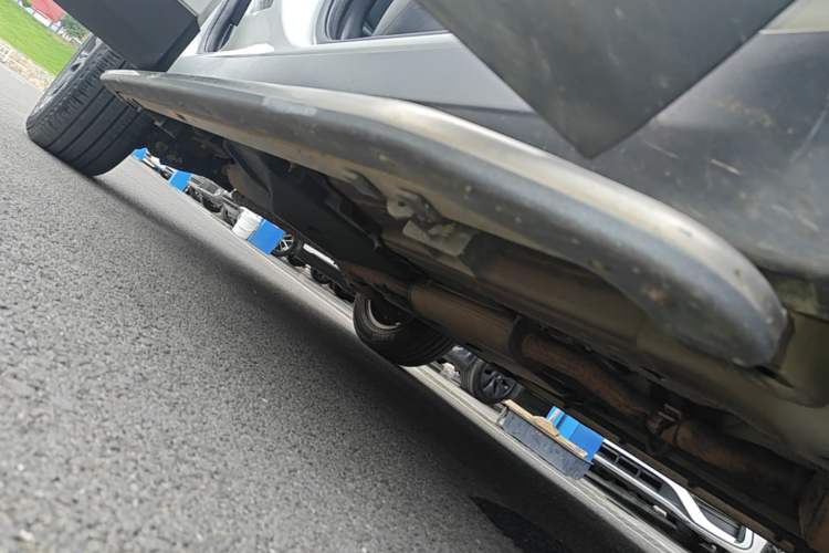 Used Land Rover Discovery Sport 2016 2.0T SE Right Side Sill