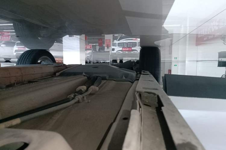 Used Land Rover Discovery Sport 2016 2.0T HSE Right Side Sill