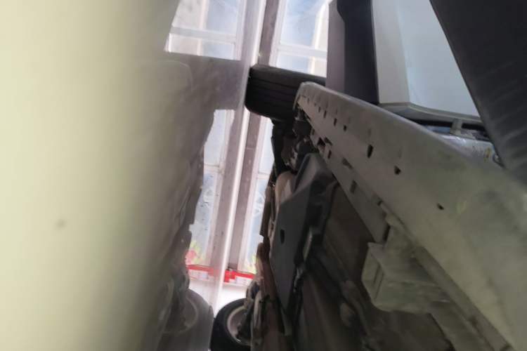 Used Land Rover Discovery Sport 2016 2.0T HSE Right Side Sill