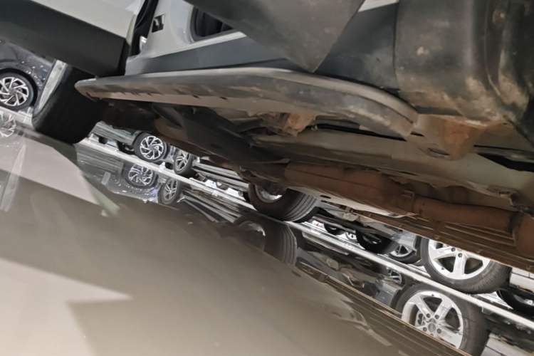 Used Land Rover Discovery Sport 2016 2.0T HSE Right Side Sill