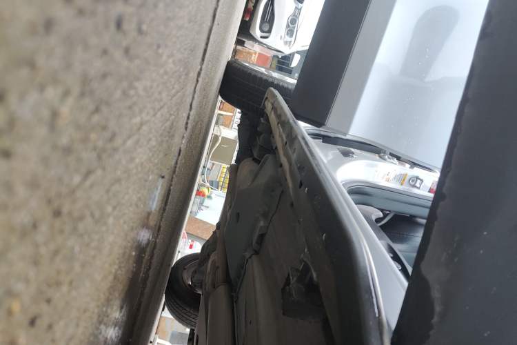 Used Land Rover Discovery Sport 2016 2.0T Limited Edition Right Side Sill