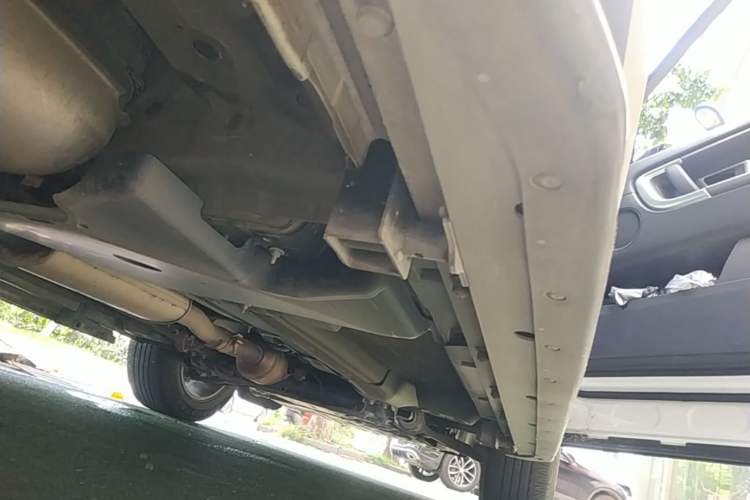 Used Land Rover Discovery Sport 2016 2.0T SE Right Side Sill