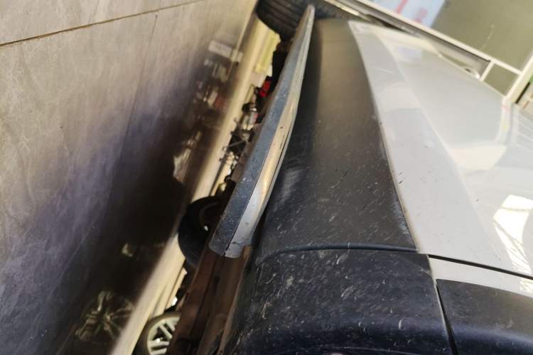 Used Land Rover Discovery Sport 2016 2.0T HSE Right Side Sill