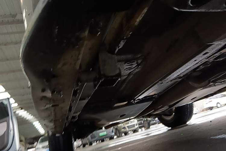 Used Land Rover Discovery Sport 2016 2.0T SE Right Side Sill