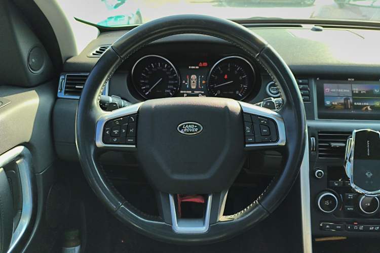 Used Land Rover Discovery Sport 2016 2.0T HSE Steering Wheel