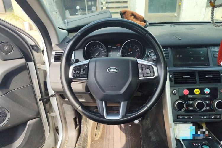 Used Land Rover Discovery Sport 2016 2.0T SE Steering Wheel
