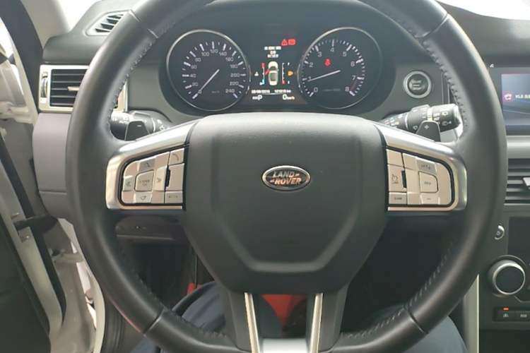 Used Land Rover Discovery Sport 2016 2.0T SE Steering Wheel