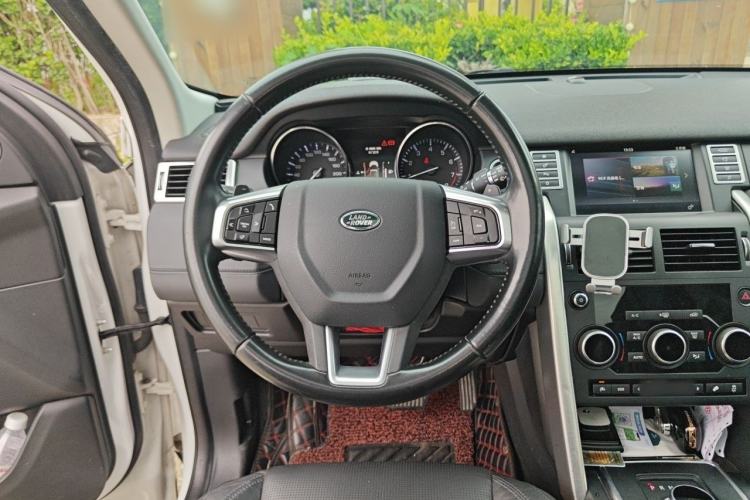 Used Land Rover Discovery Sport 2016 2.0T SE Steering Wheel