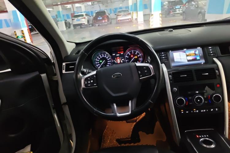 Used Land Rover Discovery Sport 2016 2.0T SE Steering Wheel