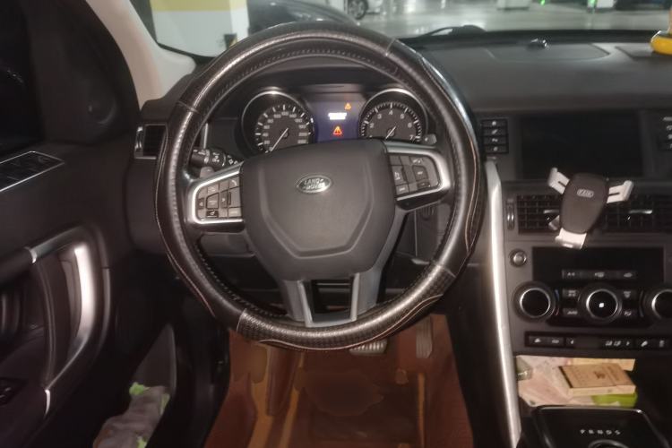 Used Land Rover Discovery Sport 2016 2.0T SE Steering Wheel