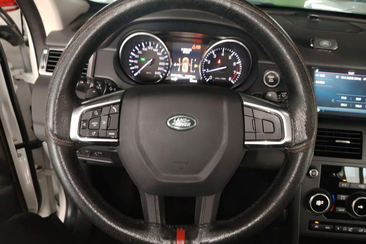 Used Land Rover Discovery Sport 2016 2.0T S Steering Wheel