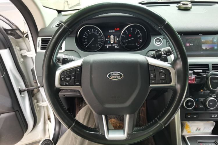 Used Land Rover Discovery Sport 2016 2.0T SE Steering Wheel
