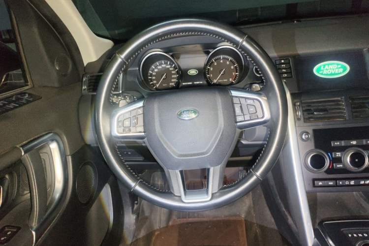 Used Land Rover Discovery Sport 2016 2.0T SE Steering Wheel
