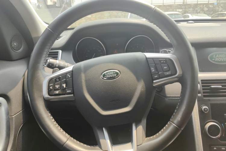 Used Land Rover Discovery Sport 2016 2.0T SE Steering Wheel