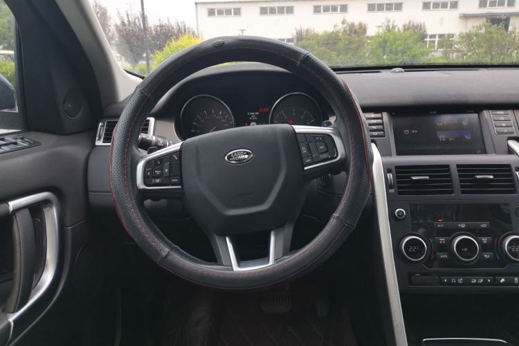 Used Land Rover Discovery Sport 2016 2.0T SE Steering Wheel