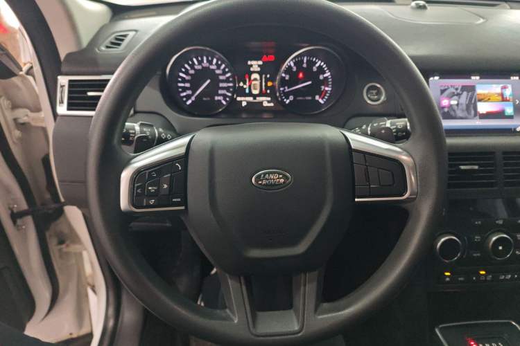 Used Land Rover Discovery Sport 2016 2.0T S Steering Wheel