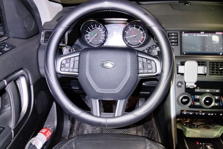 Used Land Rover Discovery Sport 2016 2.0T SE Steering Wheel