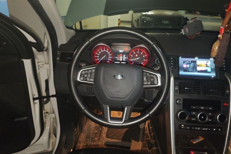 Used Land Rover Discovery Sport 2016 2.0T SE Steering Wheel
