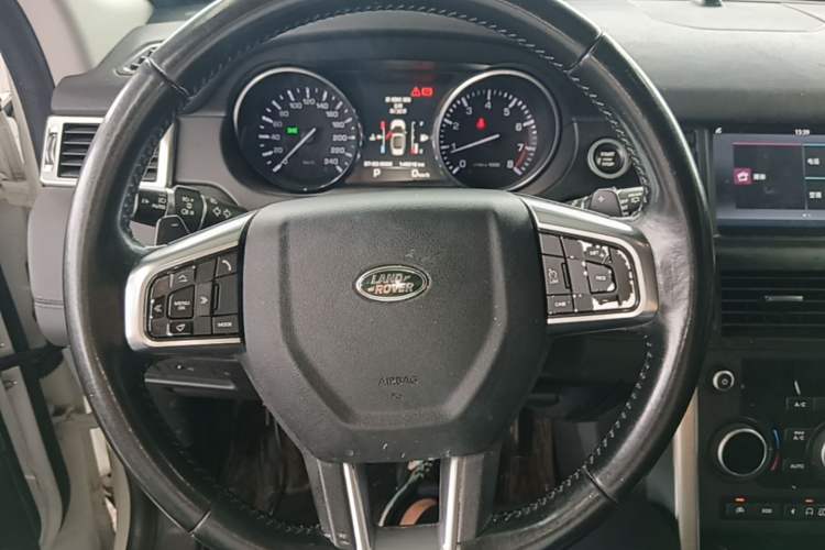 Used Land Rover Discovery Sport 2016 2.0T SE Steering Wheel
