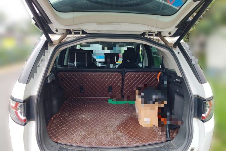 Used Land Rover Discovery Sport 2016 2.0T SE Trunk