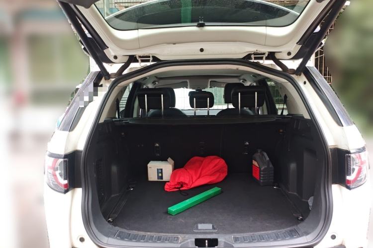 Used Land Rover Discovery Sport 2016 2.0T SE Trunk