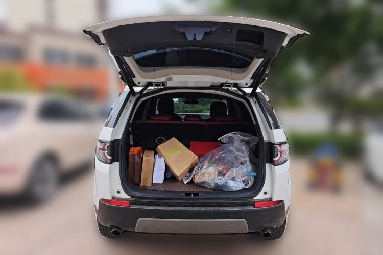 Used Land Rover Discovery Sport 2016 2.0T SE Trunk