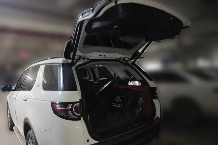 Used Land Rover Discovery Sport 2016 2.0T SE Trunk