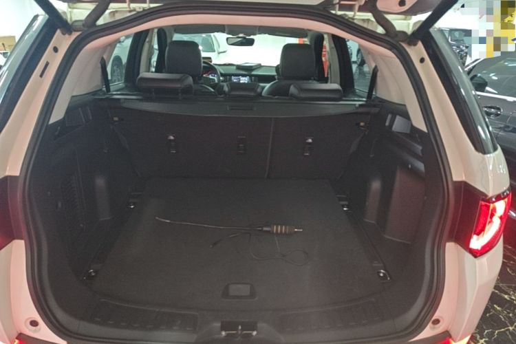 Used Land Rover Discovery Sport 2016 2.0T SE Trunk