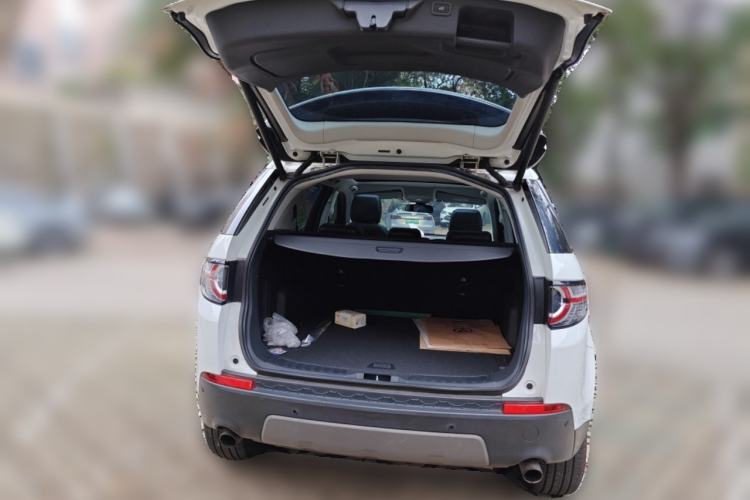 Used Land Rover Discovery Sport 2016 2.0T SE Trunk