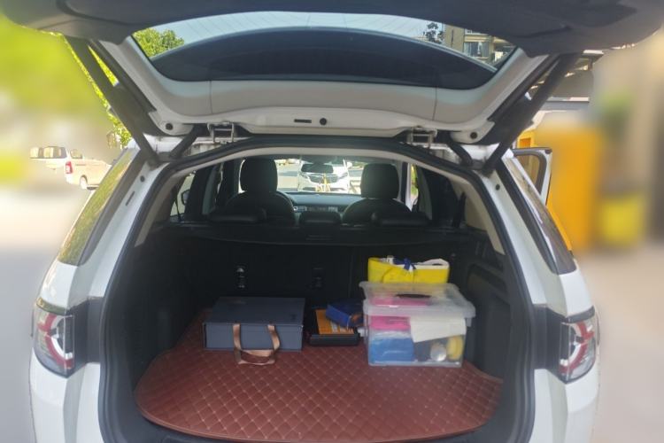 Used Land Rover Discovery Sport 2016 2.0T SE Trunk