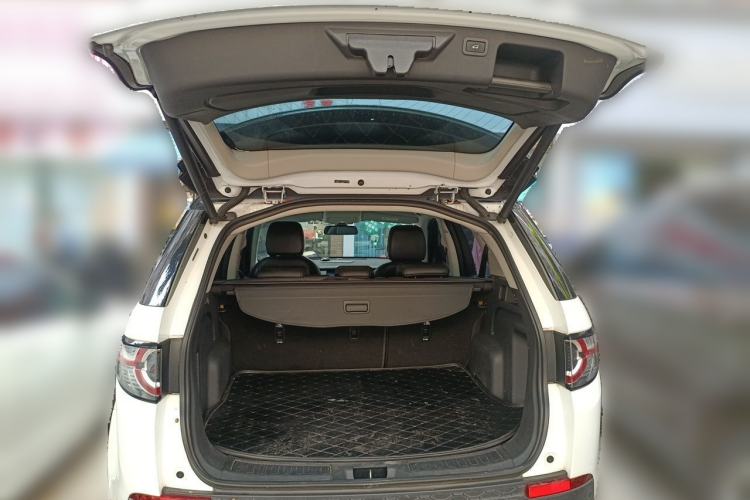 Used Land Rover Discovery Sport 2016 2.0T SE Trunk