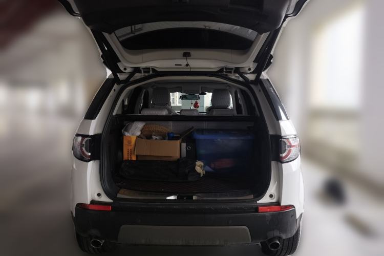 Used Land Rover Discovery Sport 2016 2.0T SE Trunk