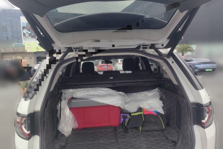 Used Land Rover Discovery Sport 2016 2.0T HSE Trunk