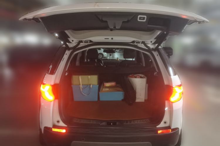 Used Land Rover Discovery Sport 2016 2.0T SE Trunk