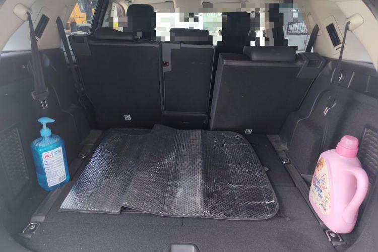 Used Land Rover Discovery Sport 2016 2.0T HSE Trunk