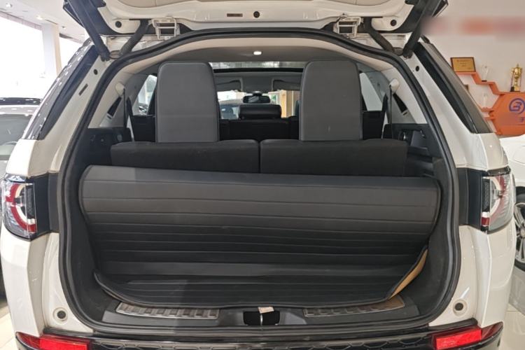 Used Land Rover Discovery Sport 2016 2.0T HSE Trunk