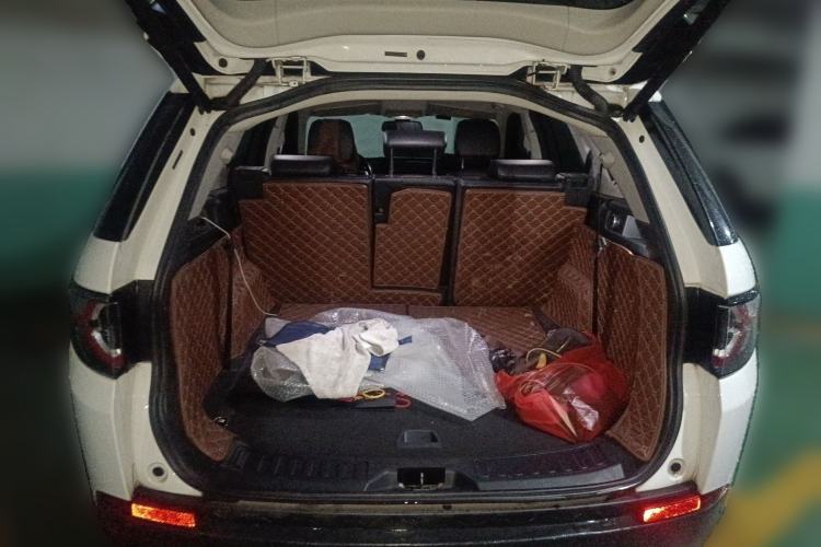 Used Land Rover Discovery Sport 2016 2.0T HSE Trunk