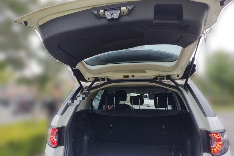 Used Land Rover Discovery Sport 2016 2.0T S Trunk
