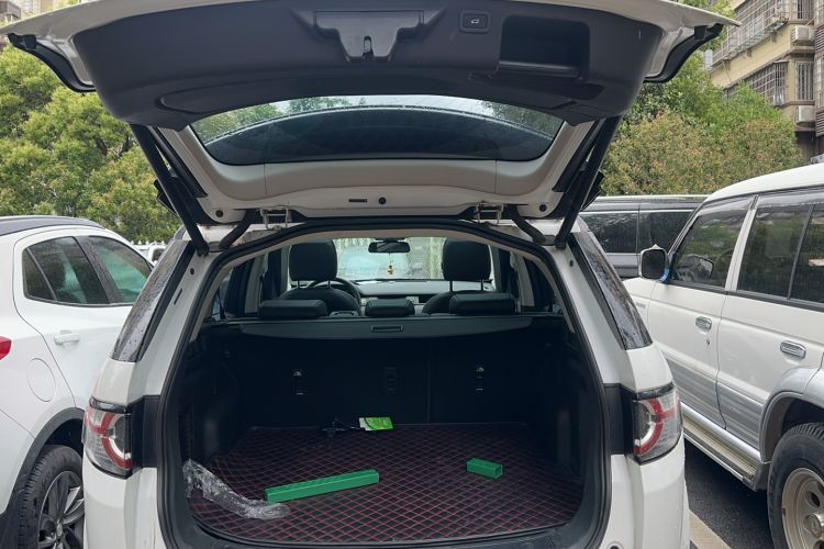 Used Land Rover Discovery Sport 2016 2.0T SE Trunk