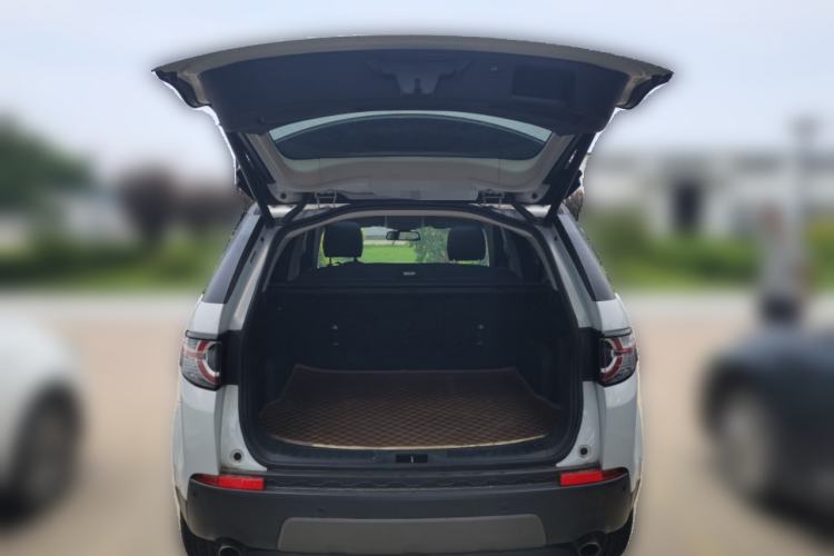 Used Land Rover Discovery Sport 2016 2.0T SE Trunk