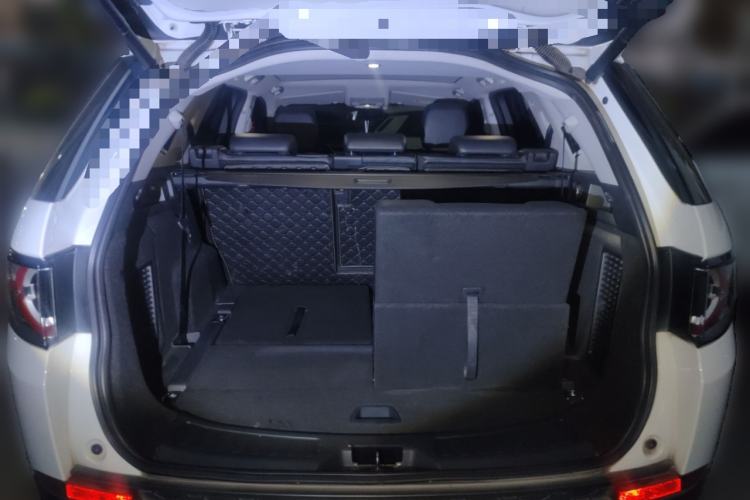 Used Land Rover Discovery Sport 2016 2.0T HSE Trunk