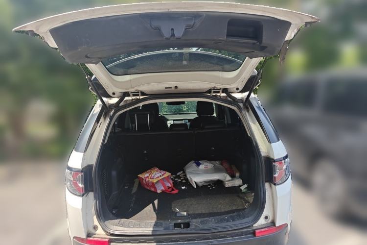 Used Land Rover Discovery Sport 2016 2.0T S Trunk