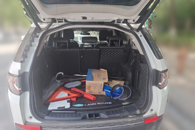Used Land Rover Discovery Sport 2016 2.0T HSE Trunk