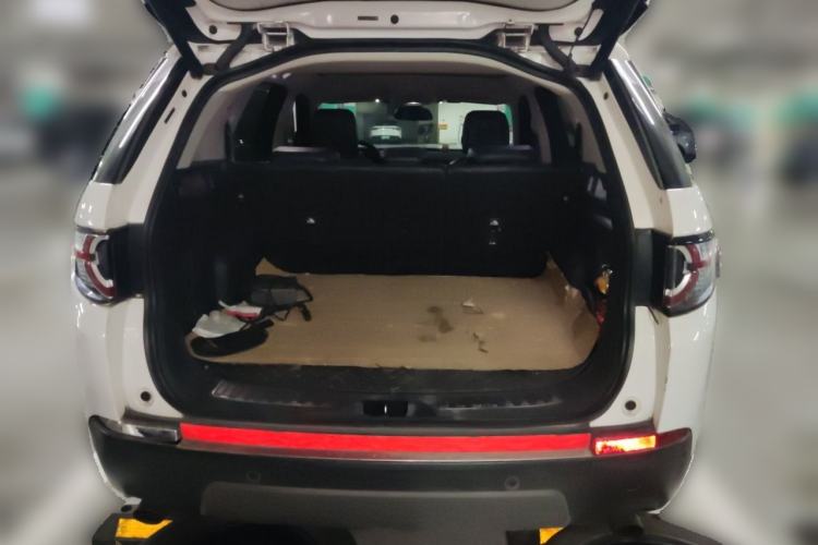 Used Land Rover Discovery Sport 2016 2.0T SE Trunk