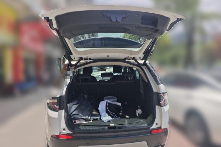 Used Land Rover Discovery Sport 2016 2.0T HSE Trunk
