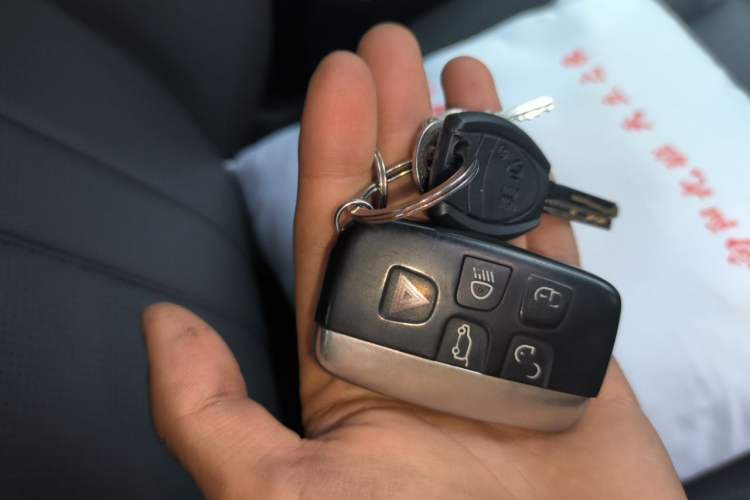 Used Land Rover Discovery Sport 2016 2.0T SE Vehicle Key