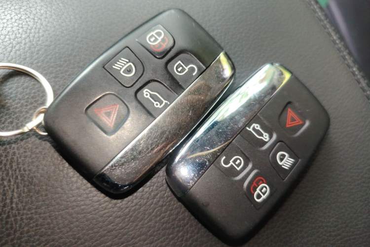 Used Land Rover Discovery Sport 2016 2.0T SE Vehicle Key