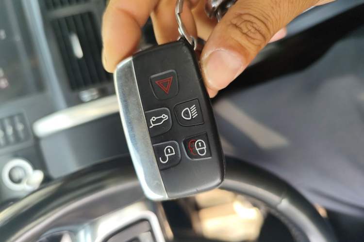 Used Land Rover Discovery Sport 2016 2.0T SE Vehicle Key