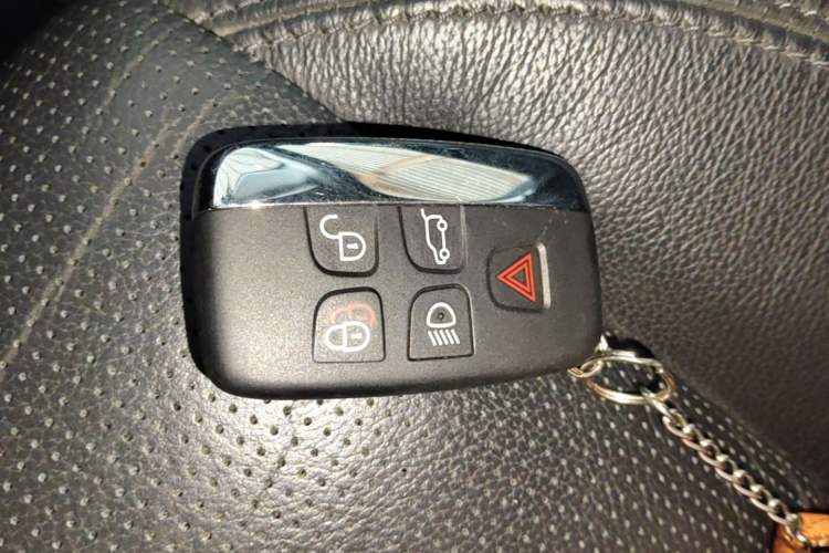 Used Land Rover Discovery Sport 2016 2.0T HSE Vehicle Key